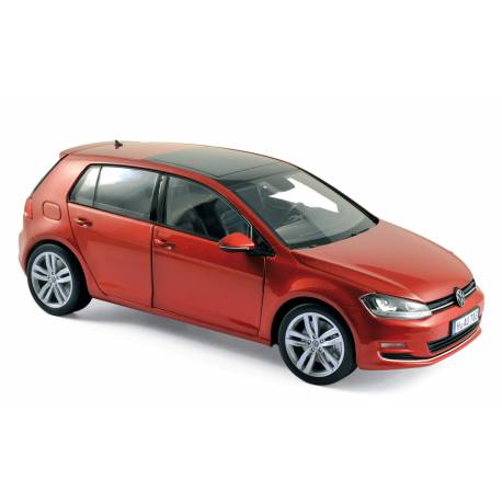 Macheta auto VOLKSWAGEN Golf 7 (2013) 1:18 rosu Norev