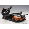 Macheta auto ASTON MARTIN Vulcan (2015) 1:18 orange-negru AutoArt