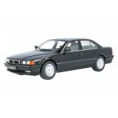 Macheta auto BMW 740i (E38) (1994) 1:18 negru KK Scale