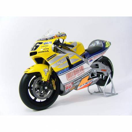 Macheta auto HONDA NSR 500, Valentino Rossi, GP 500 (2001) 1:12