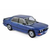 Macheta auto BMW 535i (1987) 1:18 albastru Norev